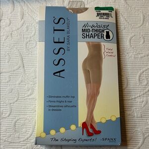 Spanx ASSETS by Sara Blakely Hi-Waist Shaper in Nude. NWT. Size 3